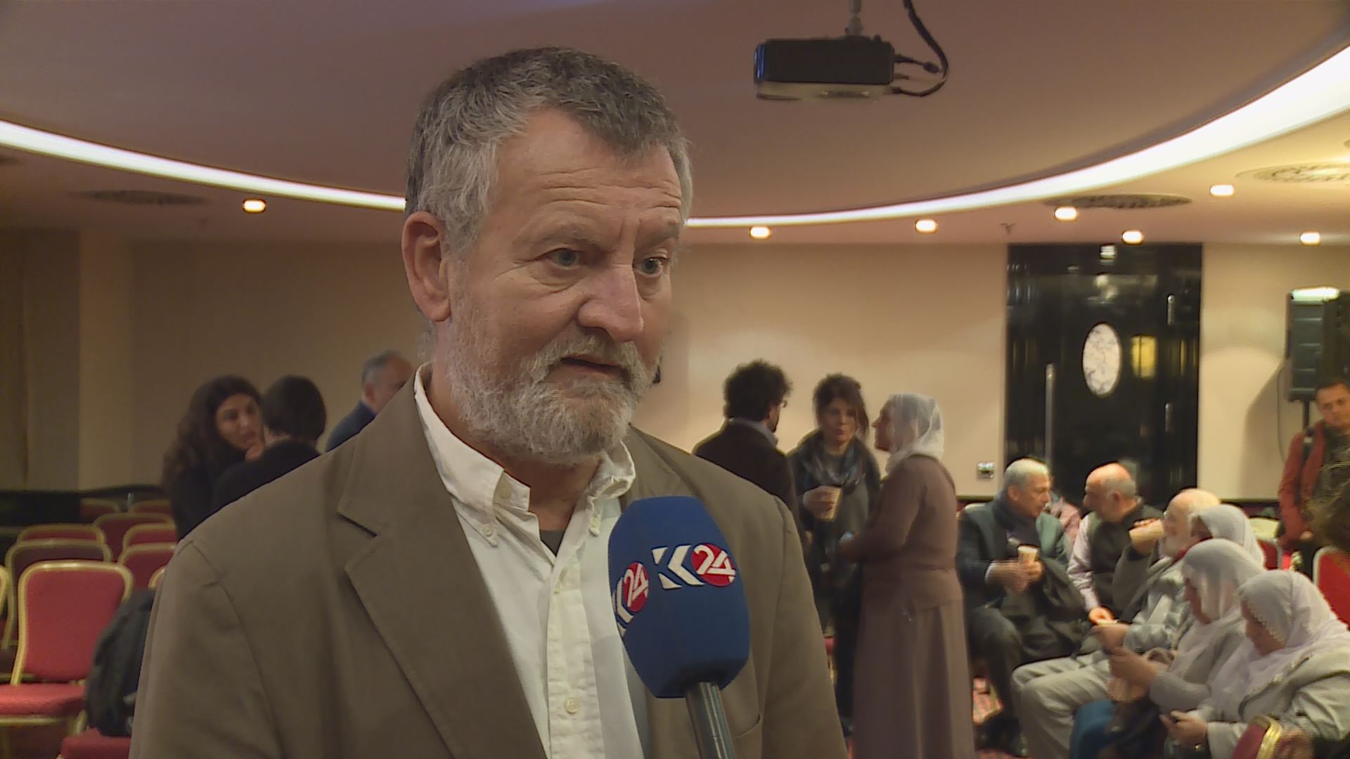 Vicenc Fisas: Divê Tirkiye çand û zimanê Kurdan binase